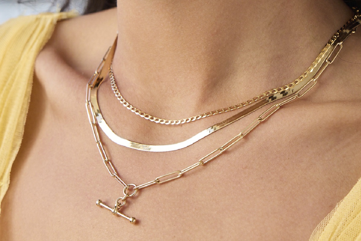 Prouds Pre-Christmas Catalogue – out now